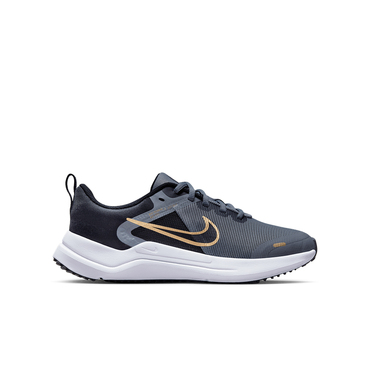 Downshifter 12 Big Kids Road Running Shoes Laufschuhe grau Nike DM4194 005 6Y basketballdirekt